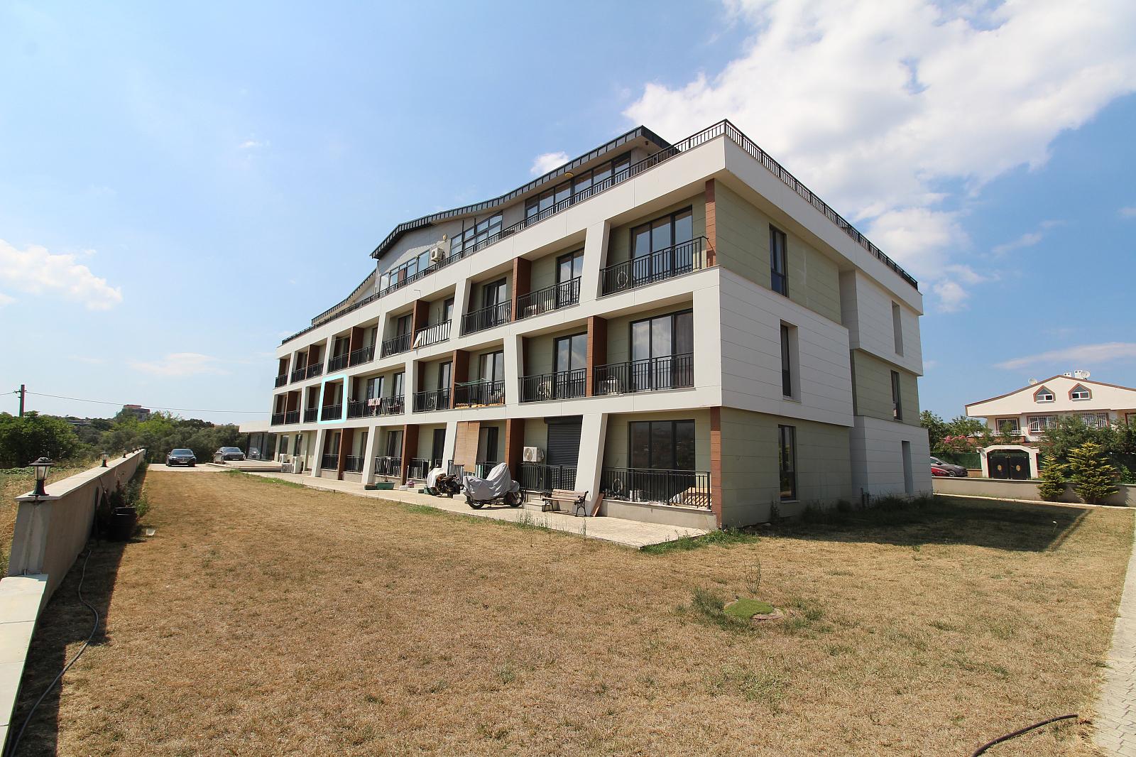 Apartments in Cumhuriyet, Çınarcık (YVX-00205) — photograph 2