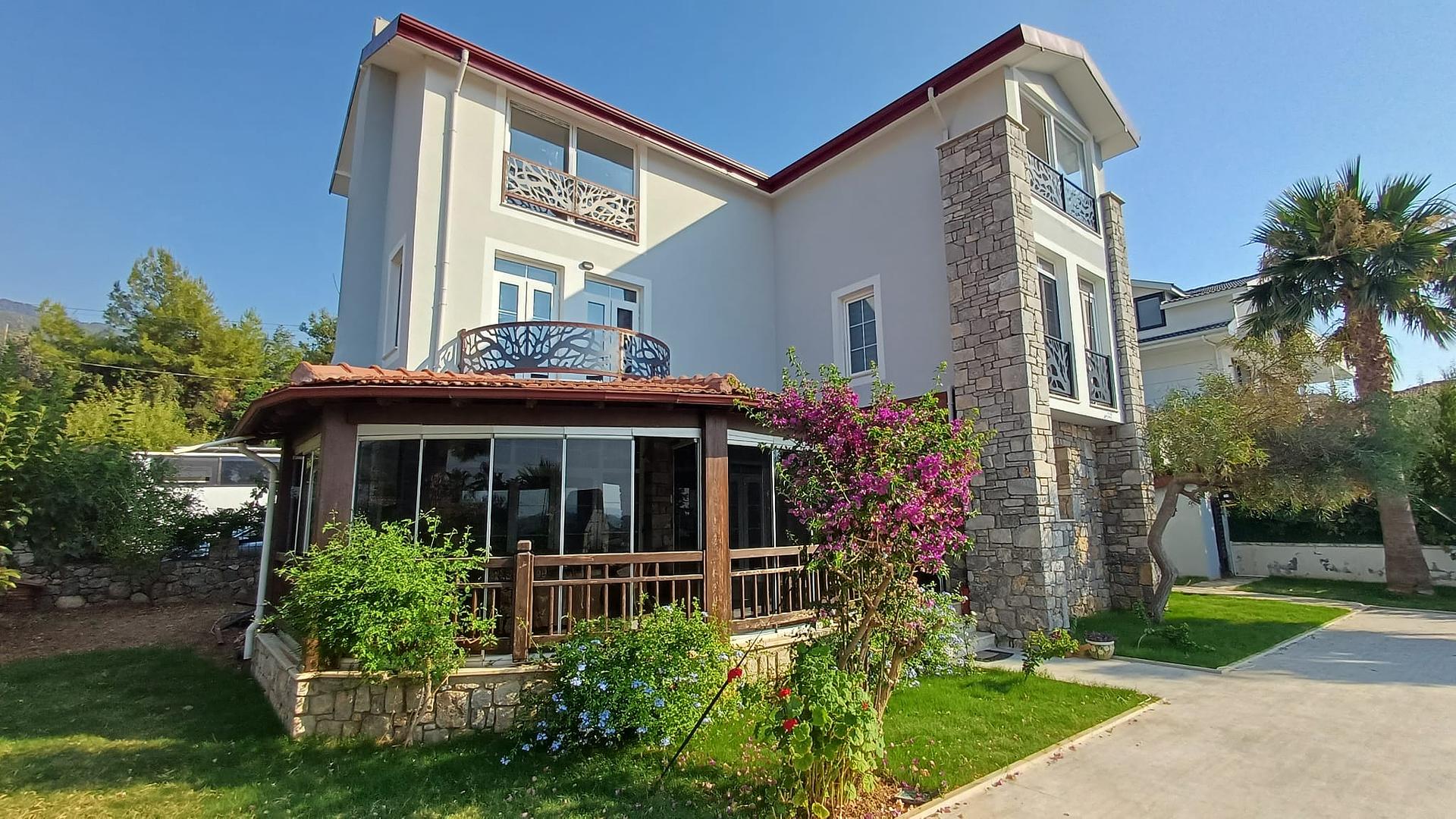 Villas in Ölüdeniz, Fethiye (BJV-00705) — photograph 1