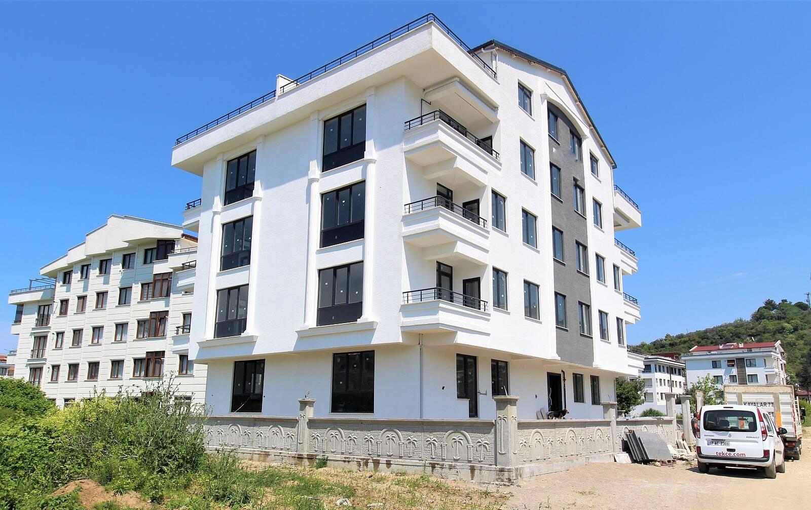 Apartments in Karpuzdere, Çınarcık (YVX-00082) — photograph 1