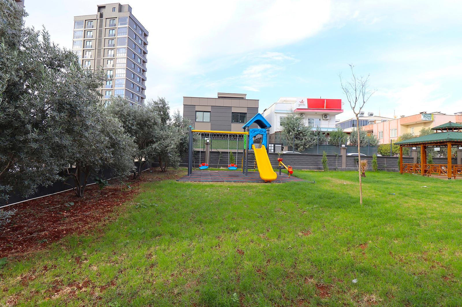 Apartments in 50. Yıl, Yenişehir (COV-00257) — photograph 4