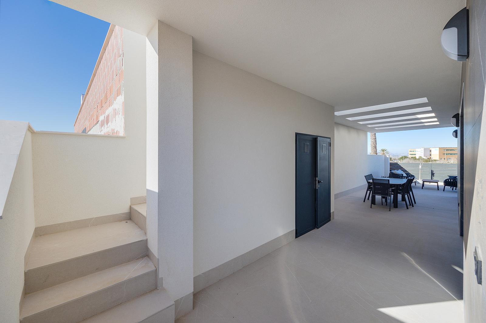 Apartments in Torrevieja Centro, Torrevieja (ALC-01001) — photograph 4