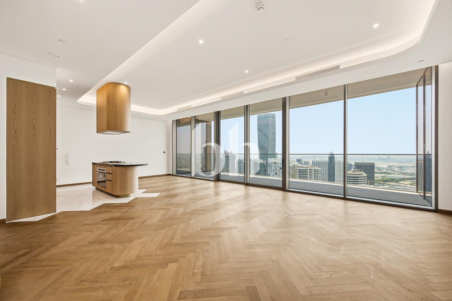 Jumeirah Living Business Bay — photograph 2