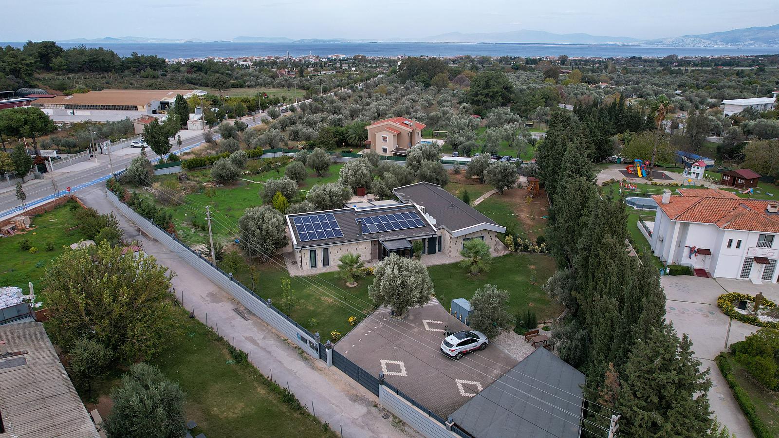 Apartments in Yaka, Güzelbahçe (ADB-00193) — photograph 5