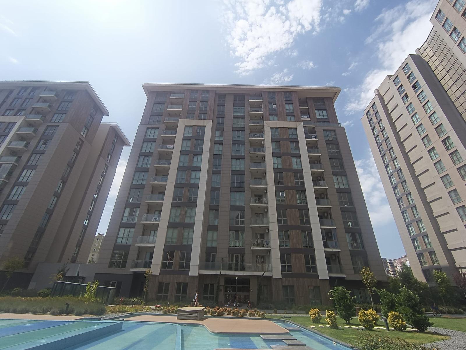 Apartments in Maltepe, Zeytinburnu (IST-00691) — photograph 4
