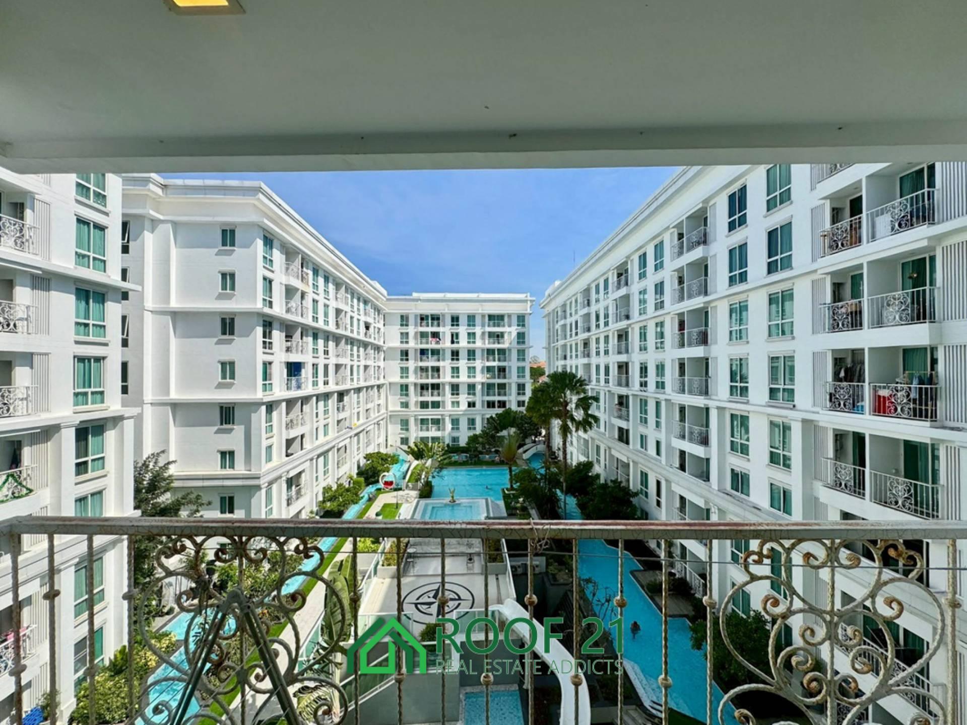 The Orient Resort & Spa — photograph 2