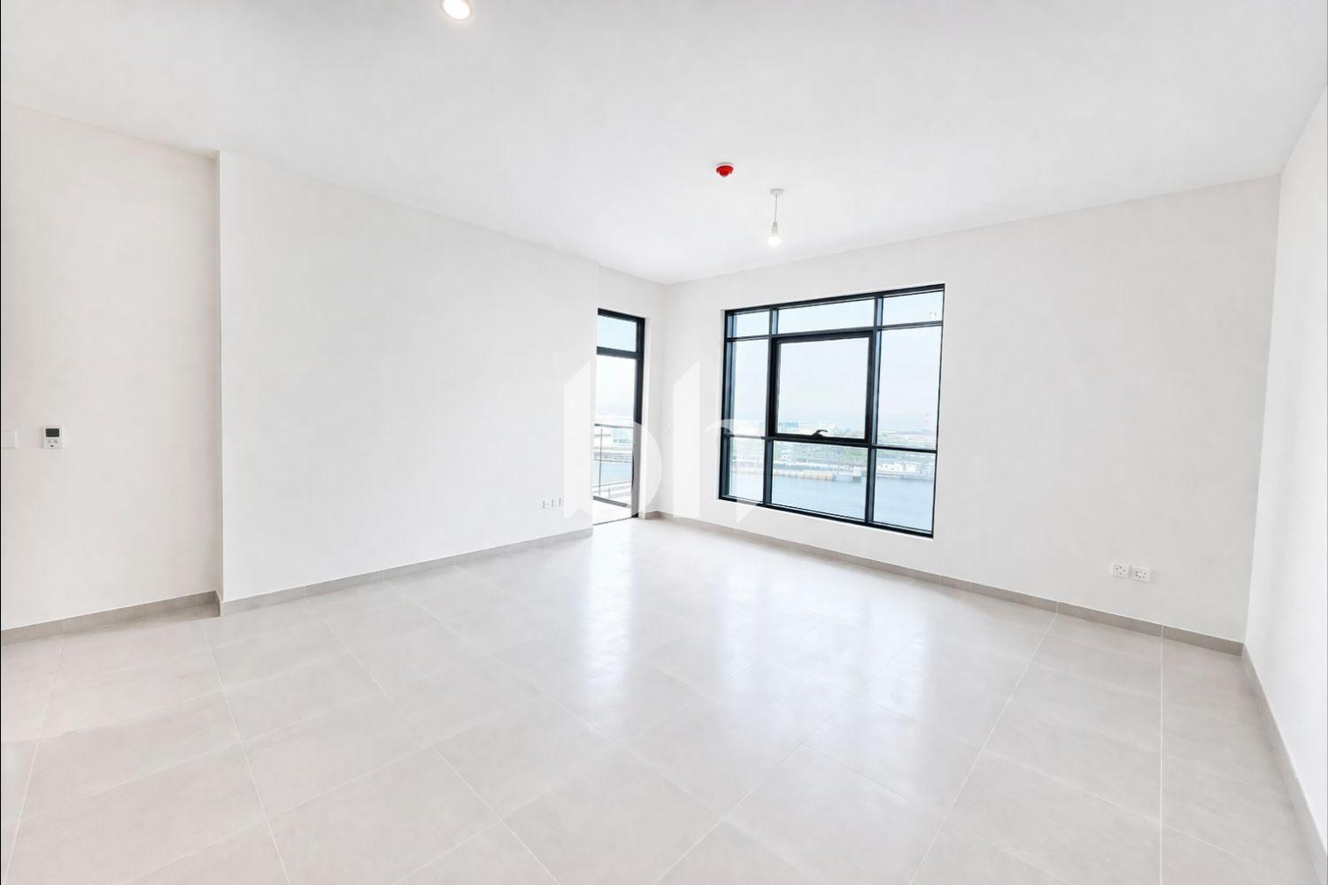 Crystal Residences — photograph 2