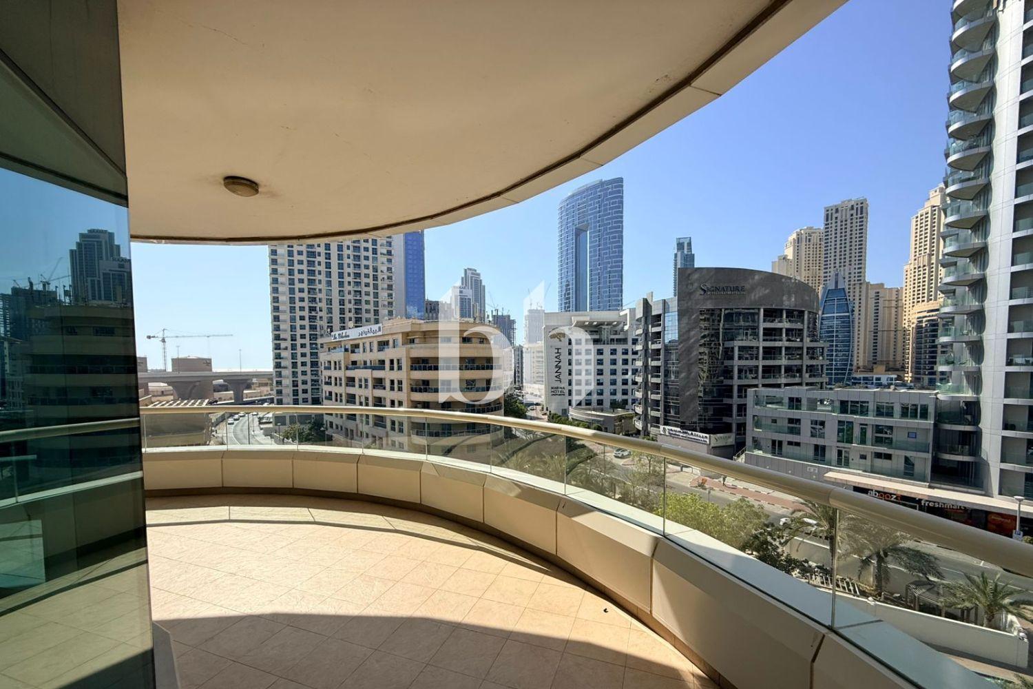 Trident Waterfront — photograph 1