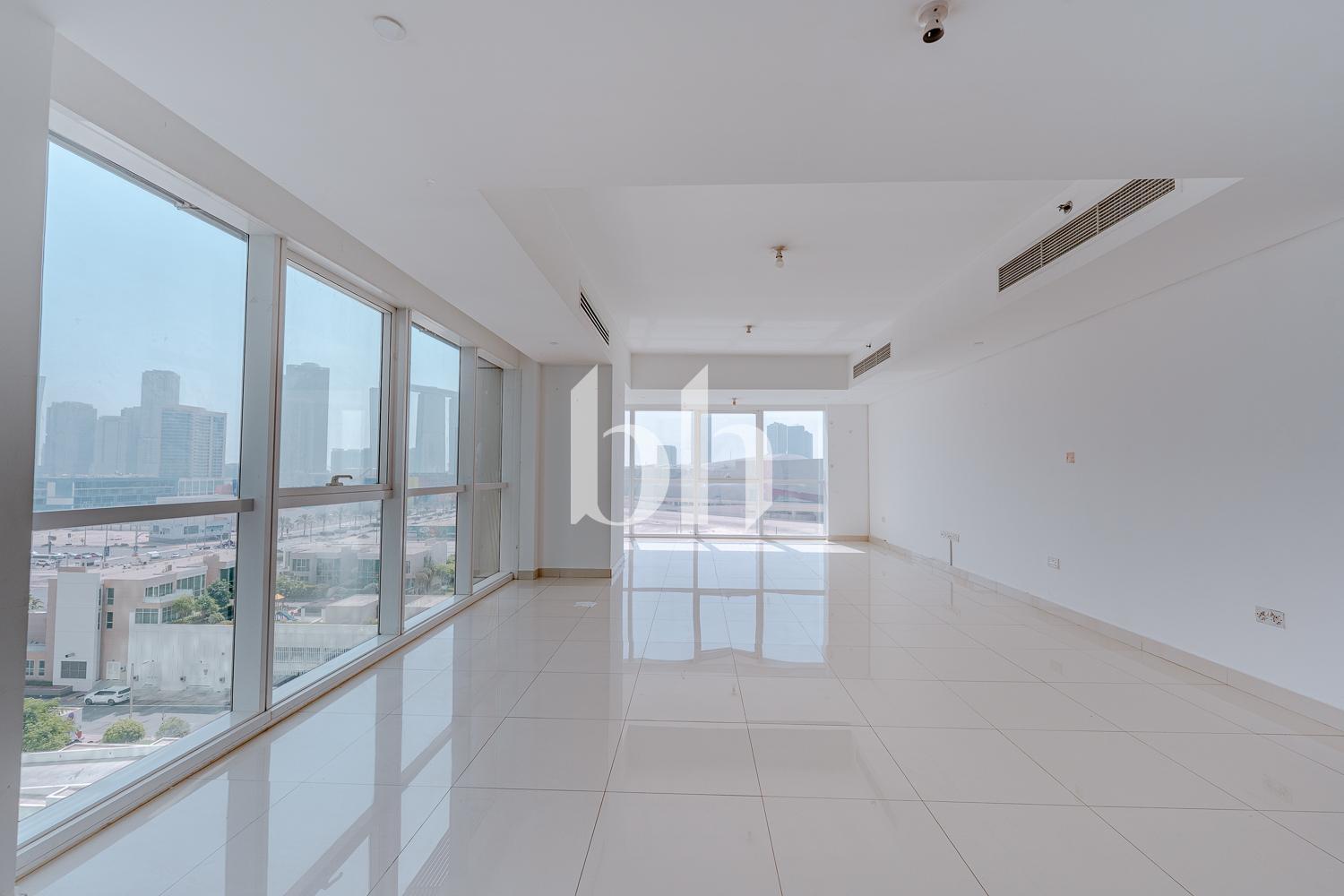 Al Durrah Tower — photograph 2