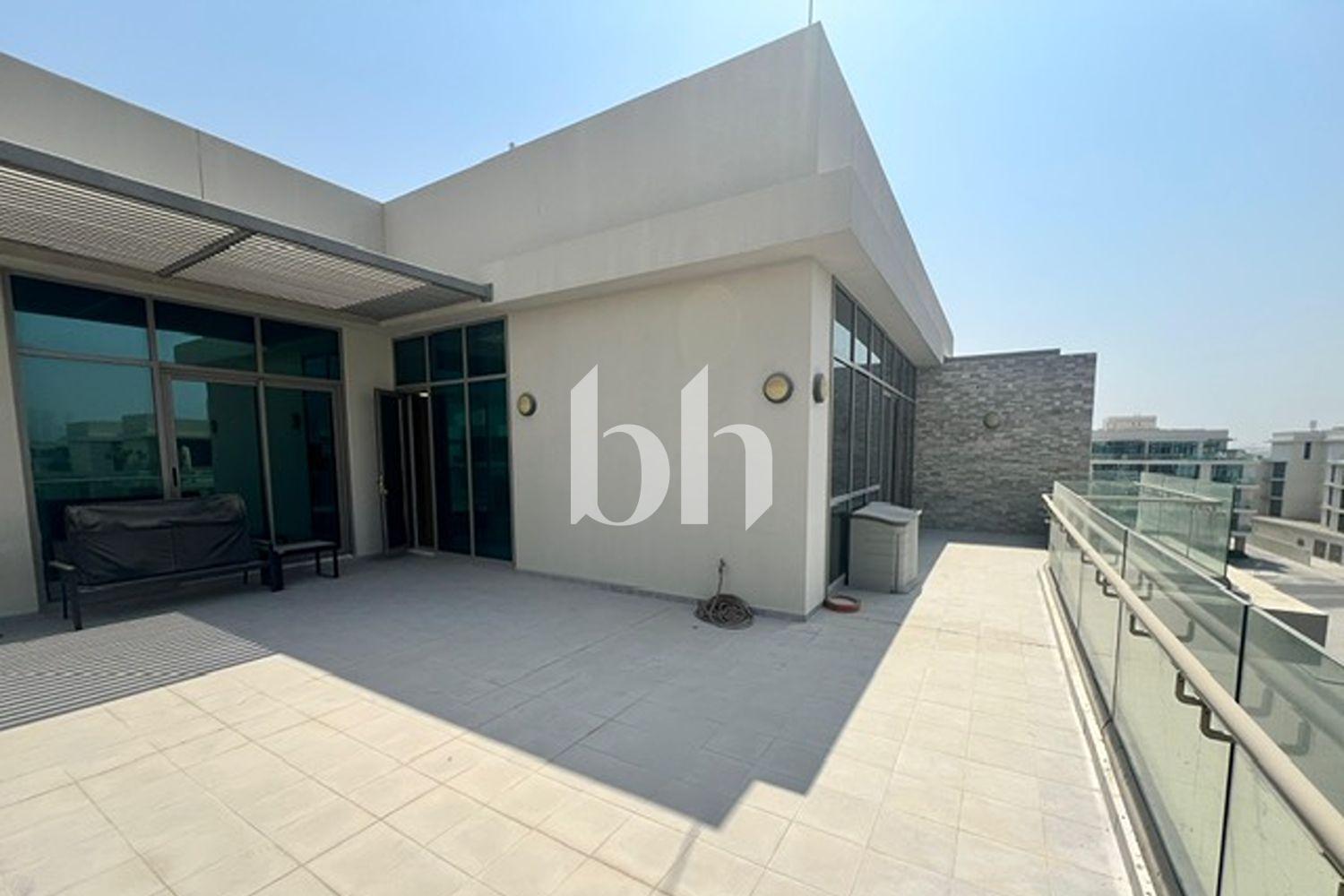 The Polo Residence C3 — photograph 1