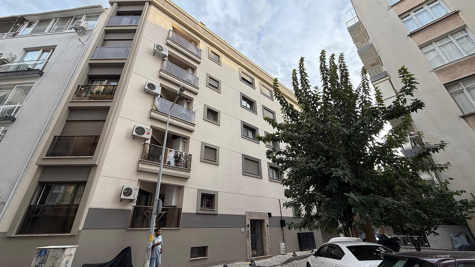 Apartments in Bahriye Üçok, Karşıyaka (ADB-00173) — photograph 2