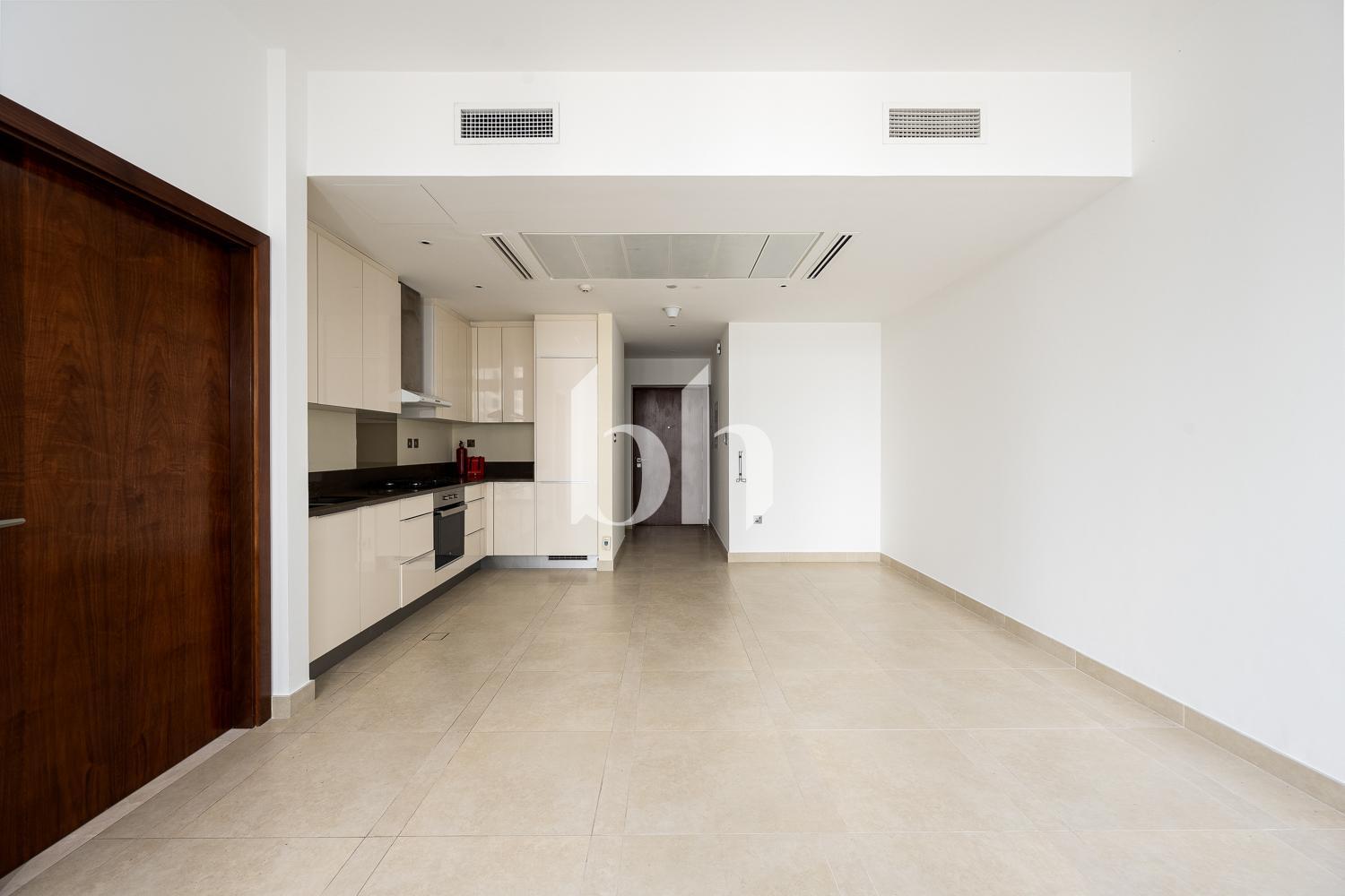 Marina Gate 2 — photograph 3