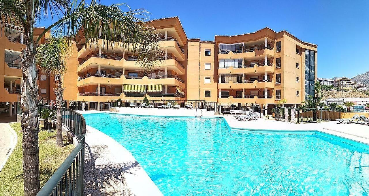 Apartments in Los Pacos, Fuengirola (AGP-00867) — photograph 2