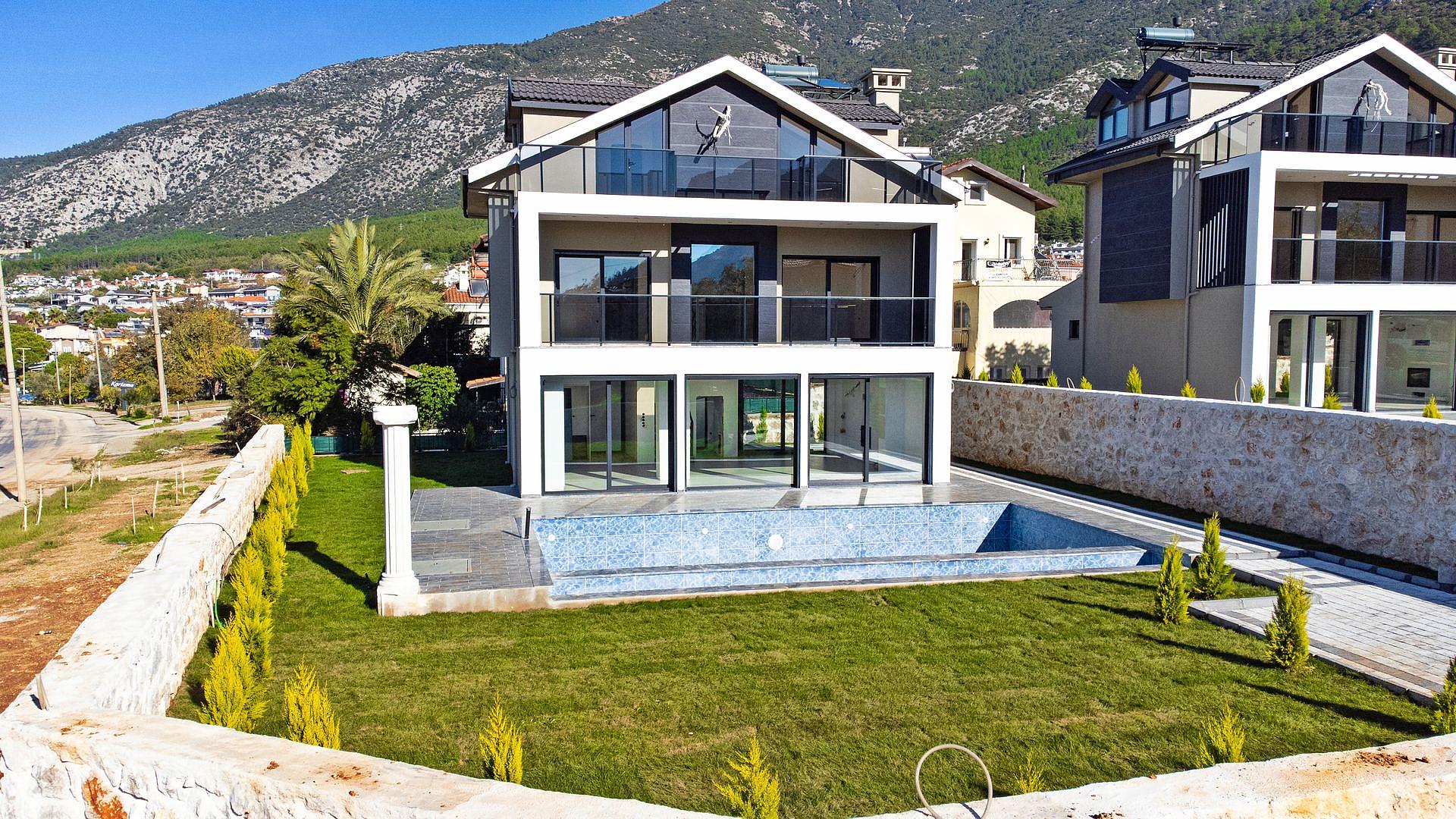 Villas in Ölüdeniz, Fethiye (BJV-00247) — photograph 1