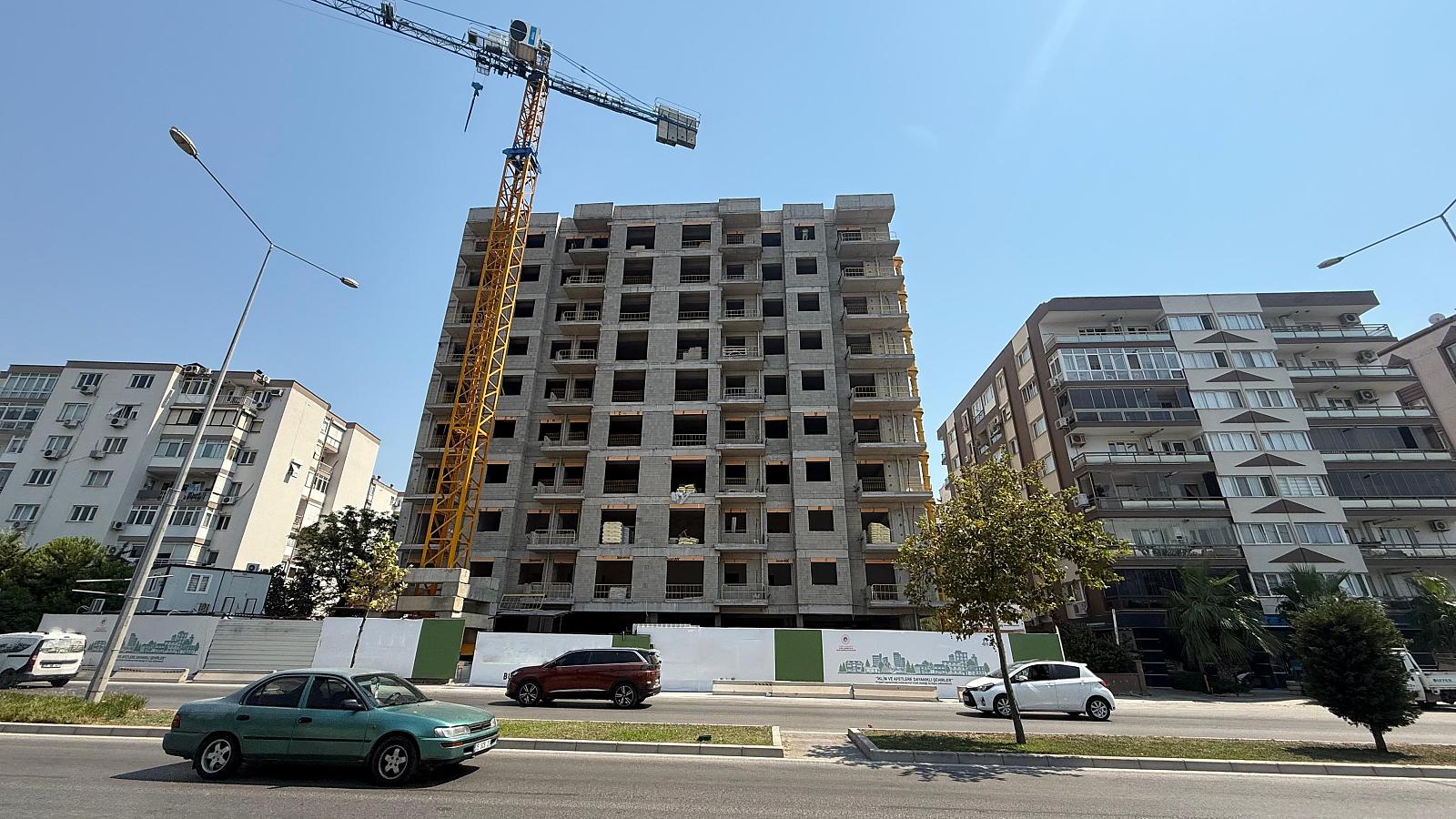 Apartments in Manavkuyu, Bayraklı (ADB-00142) — photograph 4