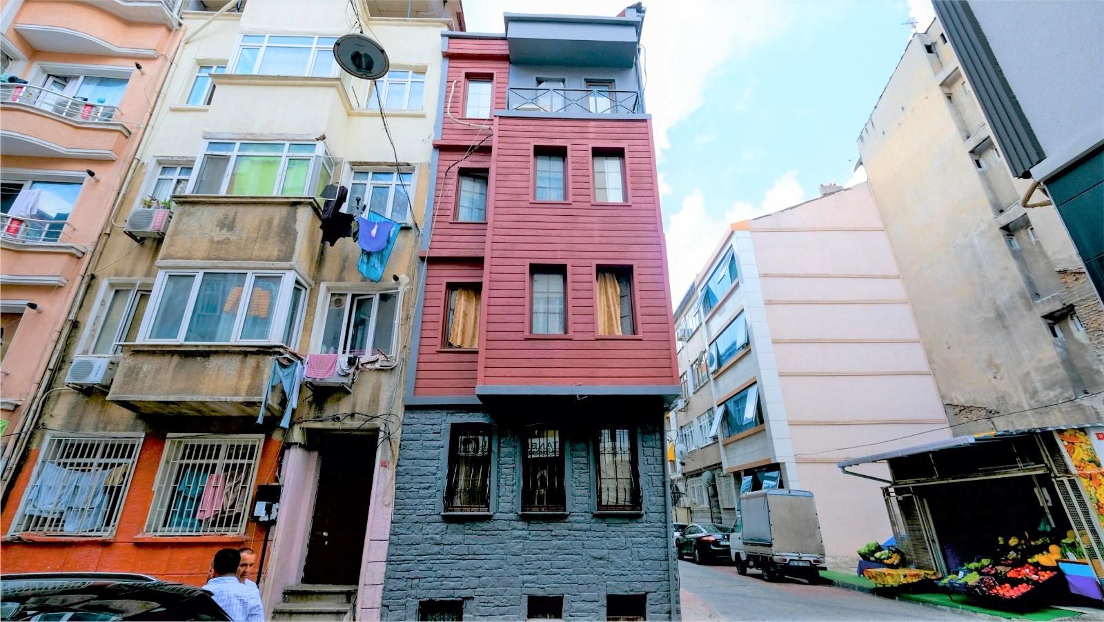 Apartments in İskenderpaşa, Fatih (IST-01362) — photograph 2