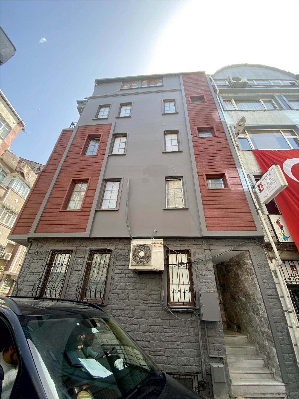 Apartments in İskenderpaşa, Fatih (IST-01362) — photograph 4