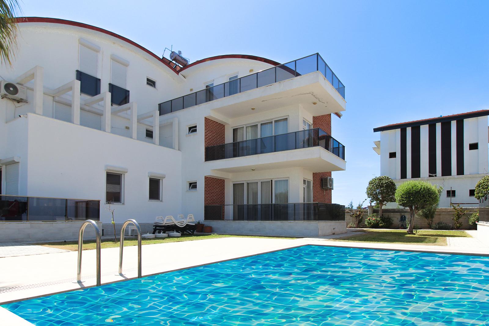 Villas in Serik/Antalya, Serik (AYT-04533) — photograph 2