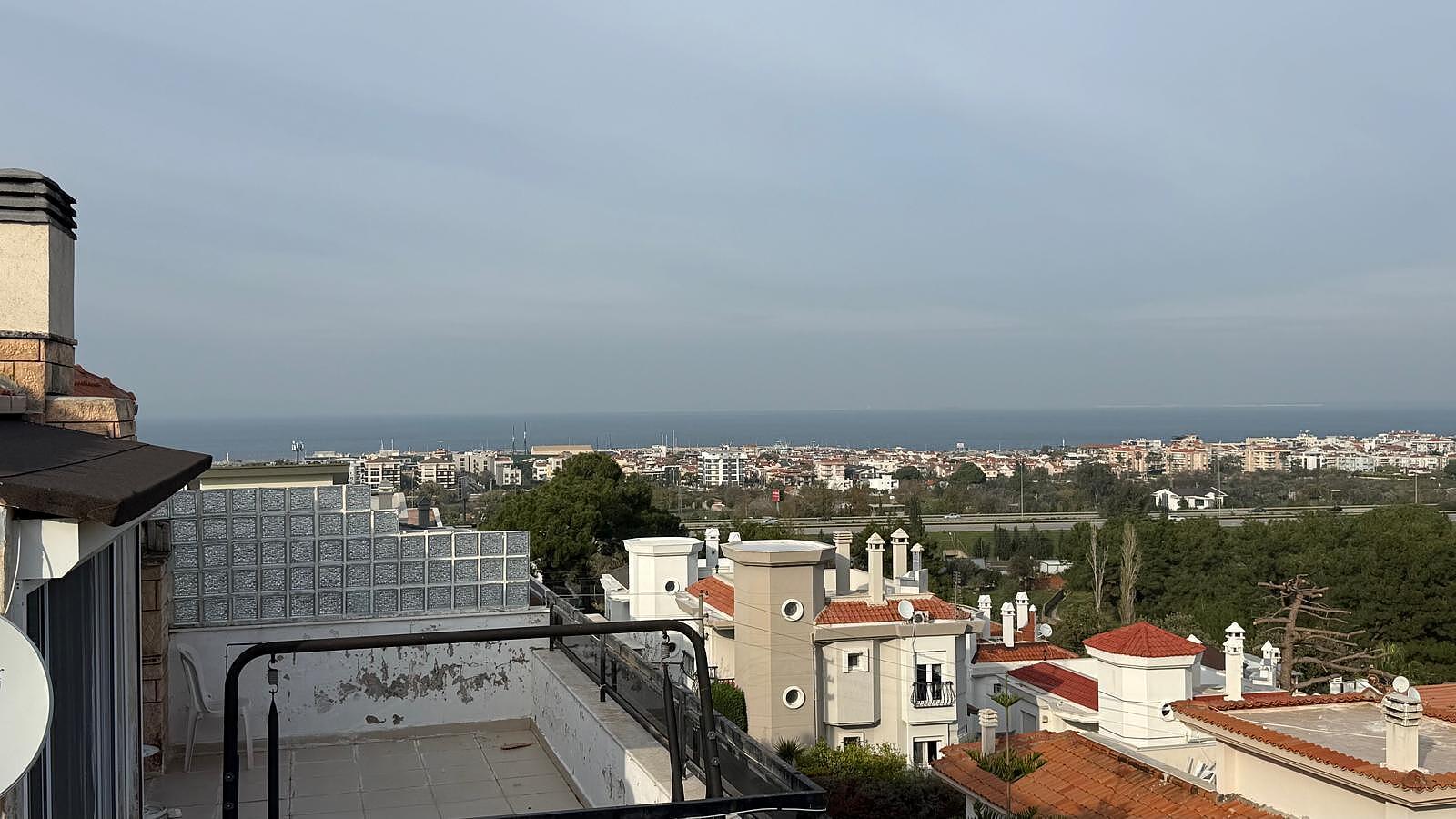 Apartments in Yaka, Güzelbahçe (ADB-00200) — photograph 2