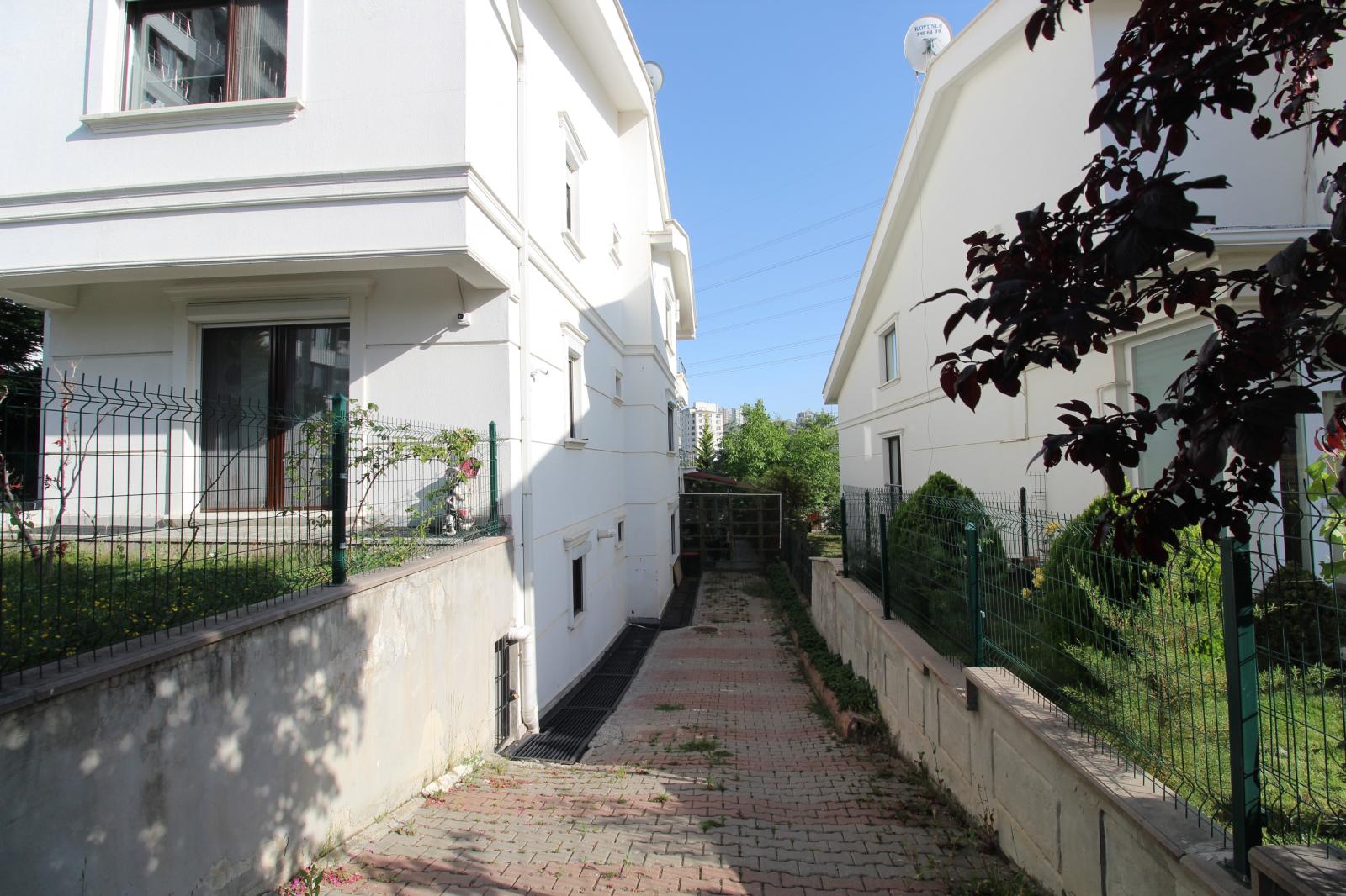 Apartments in Çayyolu, Çankaya (ESB-00231) — photograph 5