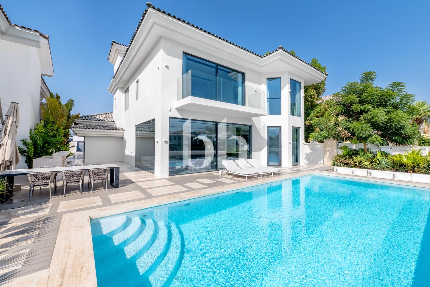 Signature Villas Frond O — photograph 1
