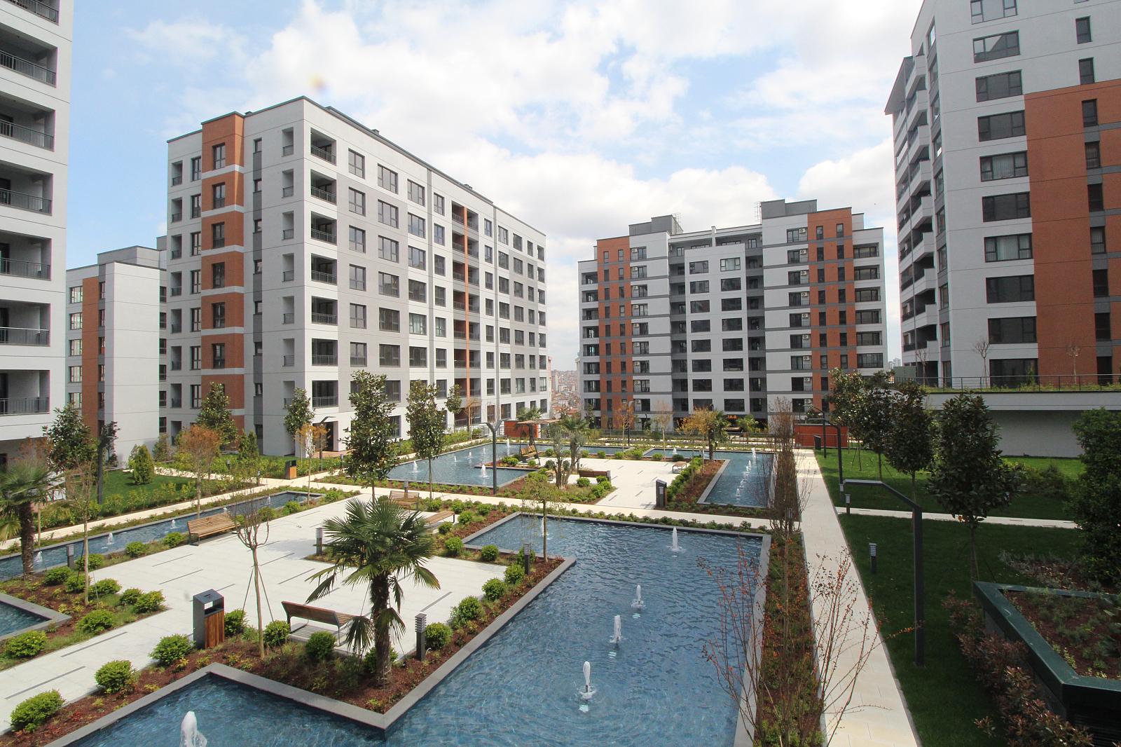 Apartments in Kirazlı, Bağcılar (IST-01670) — photograph 2