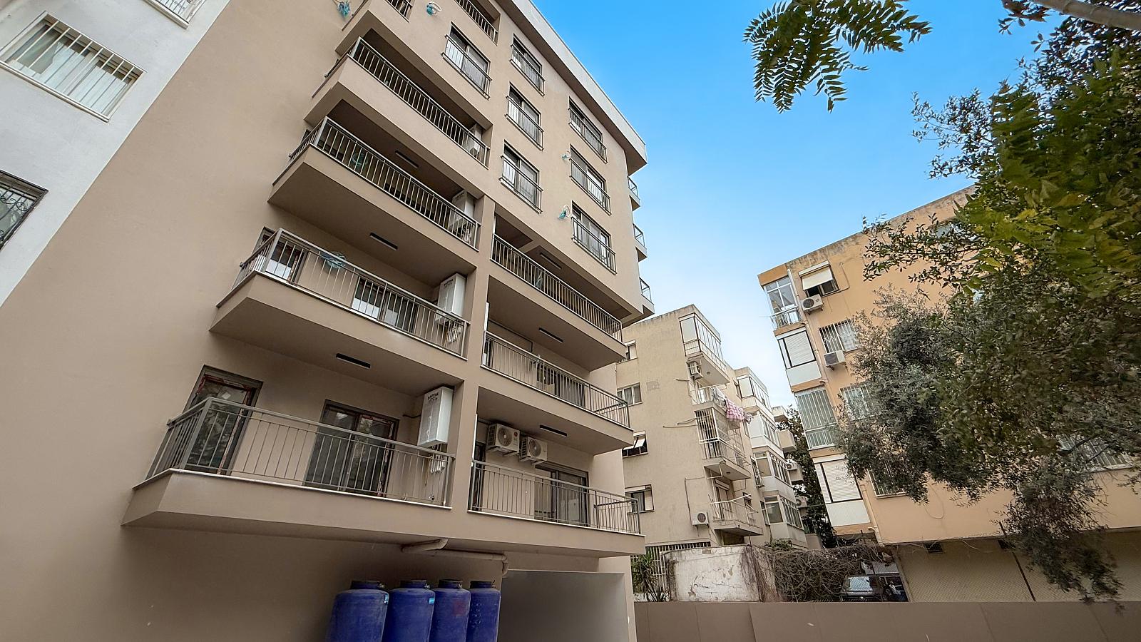 Apartments in Aksoy, Karşıyaka (ADB-00176) — photograph 5