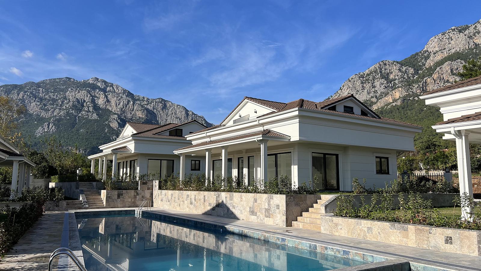 Apartments in Arslanbucak, Kemer (AYT-04094) — photograph 2