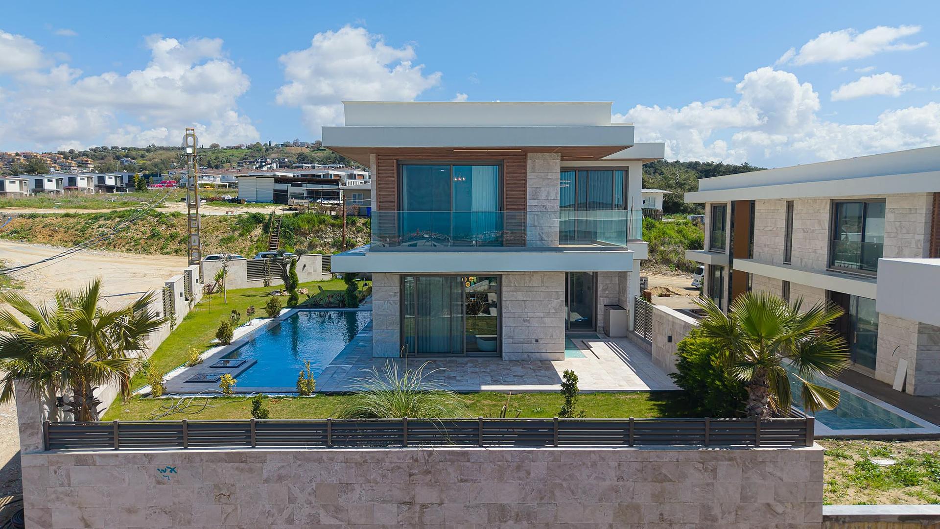 Apartments in Soğucak, Kuşadası (CII-00075) — photograph 2