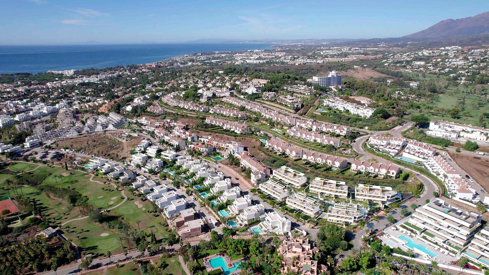 Apartments in El Paraíso, Estepona (AGP-00892) — photograph 5