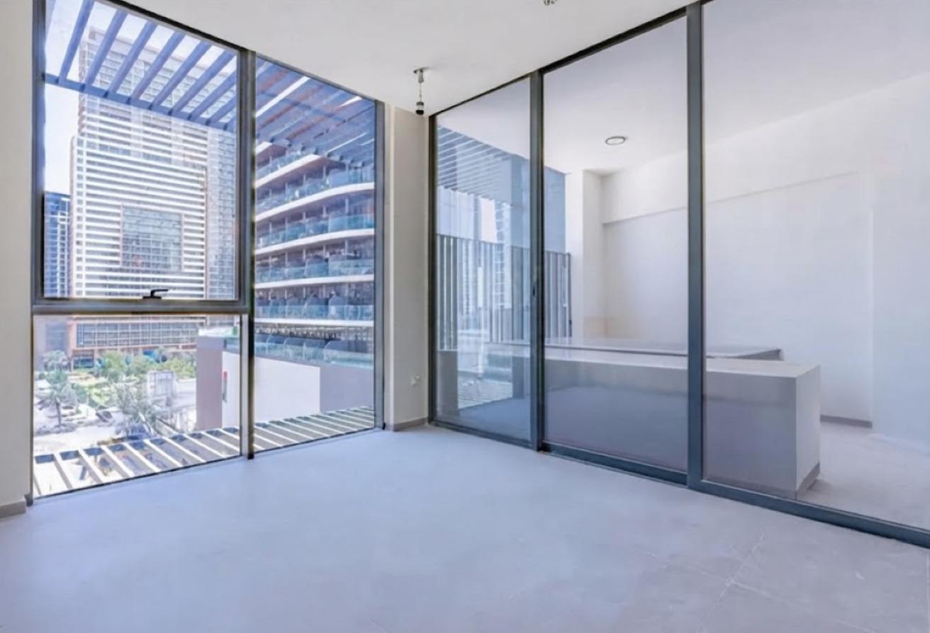 Beverly Residences 2 — photograph 1