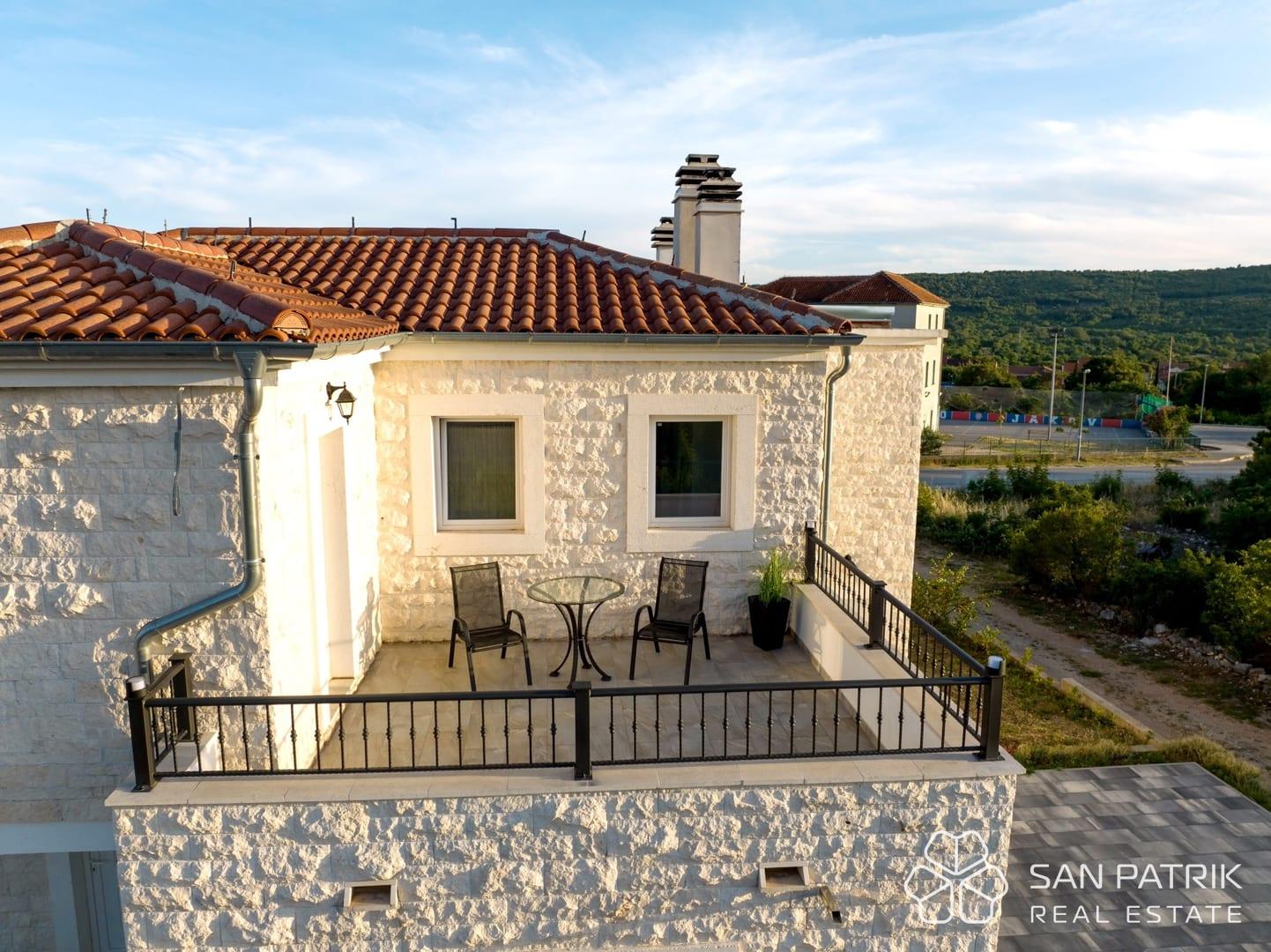 Poolside Villa near Šibenik, Croatia — photograph 3