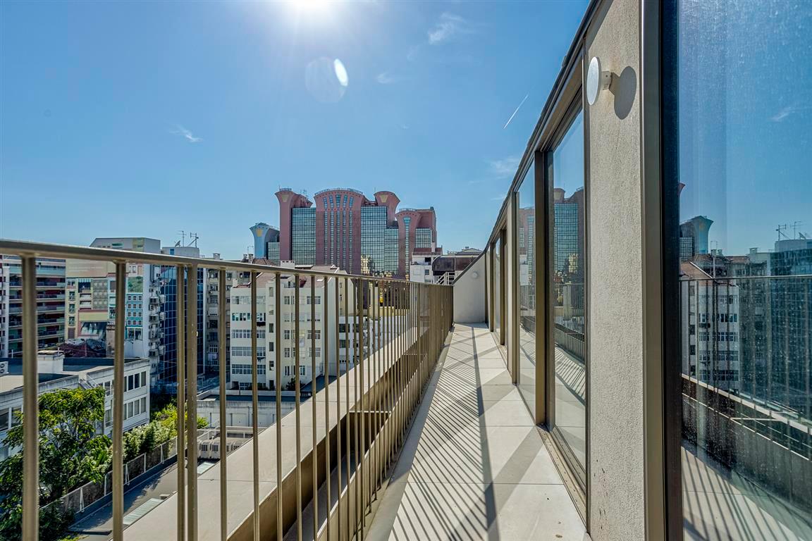 Plaza View — photograph 2