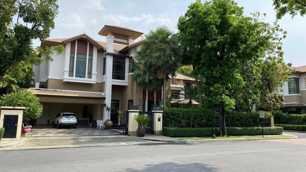 Baan Sansiri Sukhumvit 67