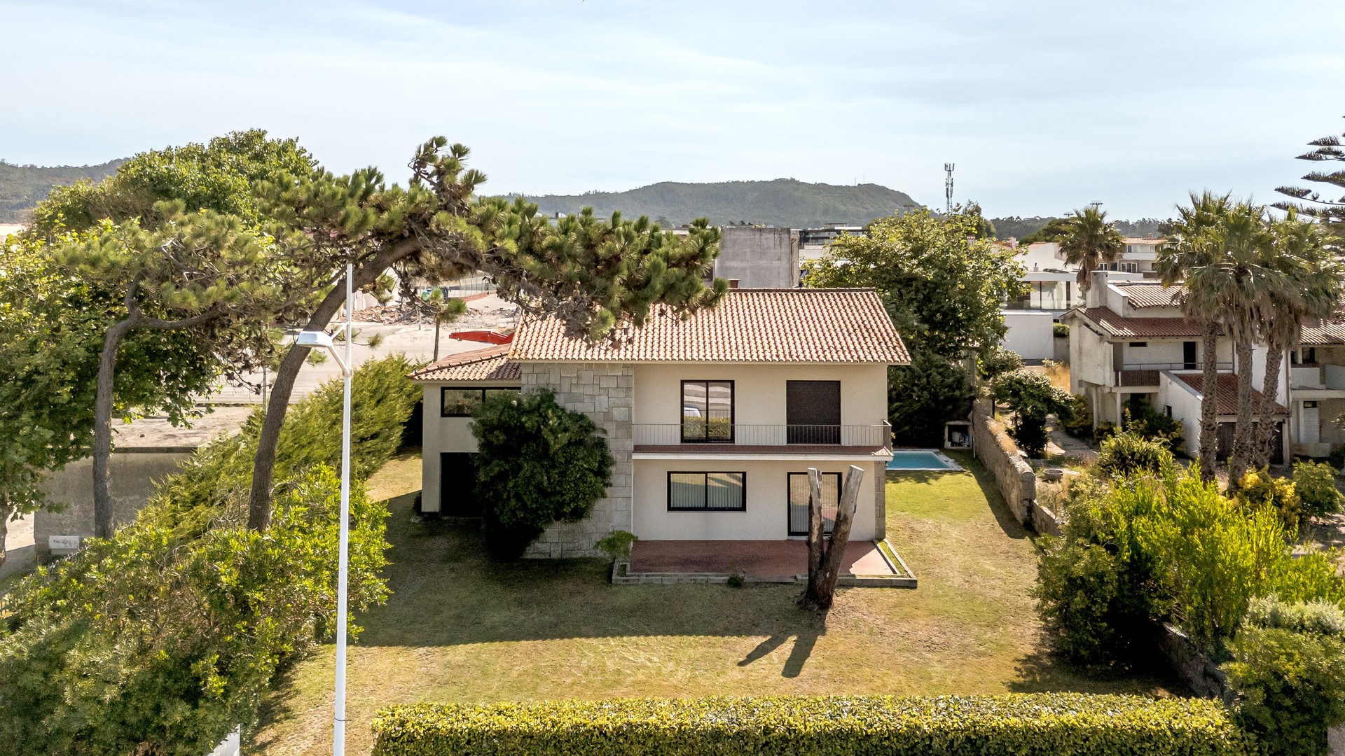 5-Bedroom House in Esposende